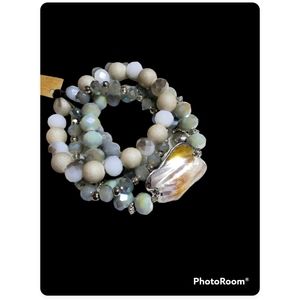 faux Pearl Bracelets. Stretchy. Really cute!